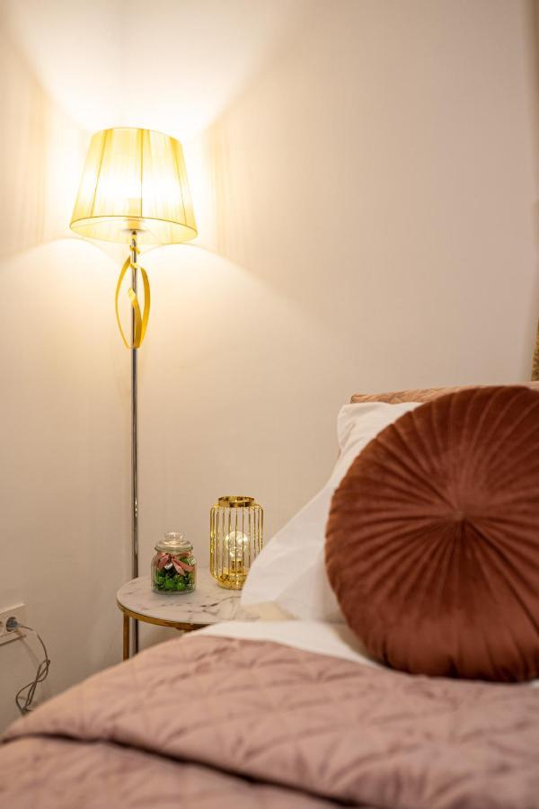 Cosy&Private,30Sec Walk To Mainsquare, Heart Of Zagreb Apartment Exterior photo